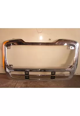 FREIGHTLINER Business Class M2 112 Grille Surround