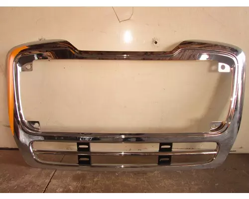 FREIGHTLINER Business Class M2 112 Grille