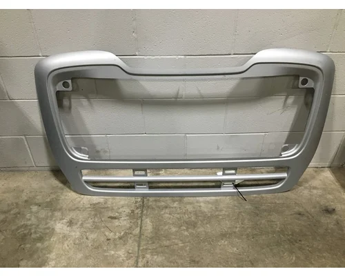 FREIGHTLINER Business Class M2 112 Grille