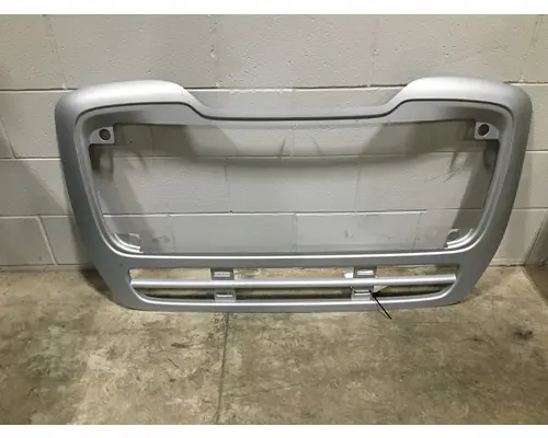 FREIGHTLINER Business Class M2 112 Grille