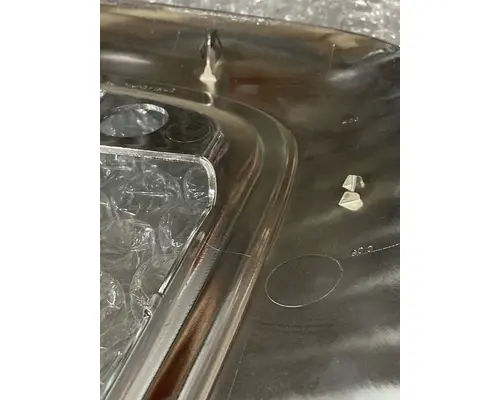 FREIGHTLINER Business Class M2 112 Grille