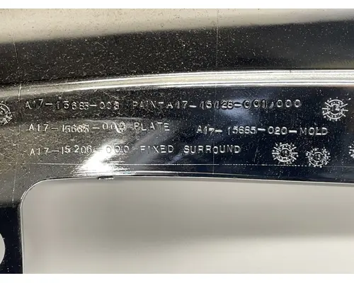 FREIGHTLINER Business Class M2 112 Grille