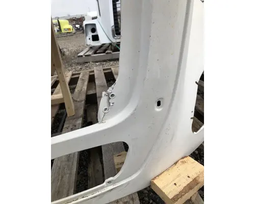 FREIGHTLINER Business Class M2 112 Hood