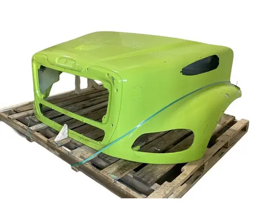 FREIGHTLINER Business Class M2 112 Hood