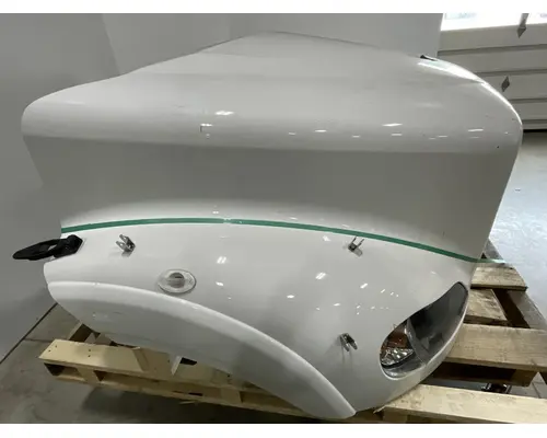 FREIGHTLINER Business Class M2 112 Hood