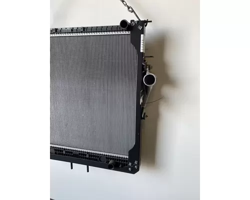 FREIGHTLINER Business Class M2 112 Radiator