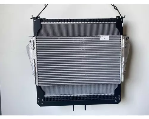 FREIGHTLINER Business Class M2 112 Radiator