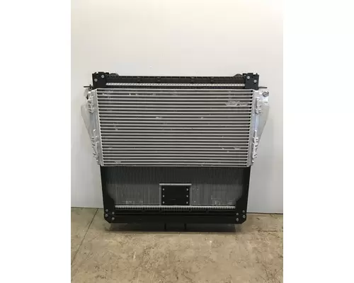 FREIGHTLINER Business Class M2 112 Radiator