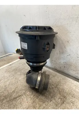FREIGHTLINER Business Class M2 Air Cleaner