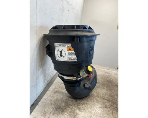 FREIGHTLINER Business Class M2 Air Cleaner