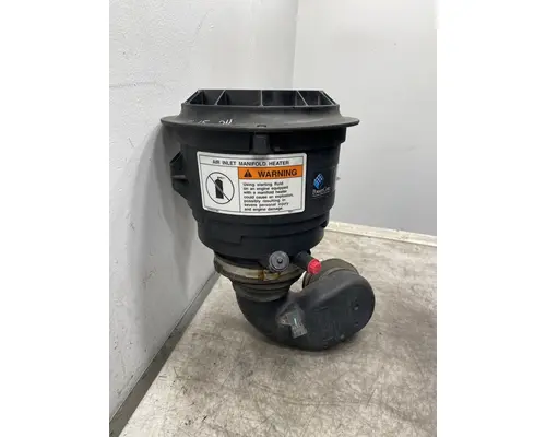 FREIGHTLINER Business Class M2 Air Cleaner