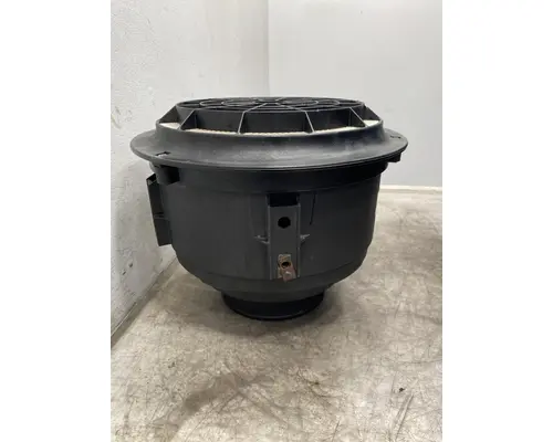 FREIGHTLINER Business Class M2 Air Cleaner