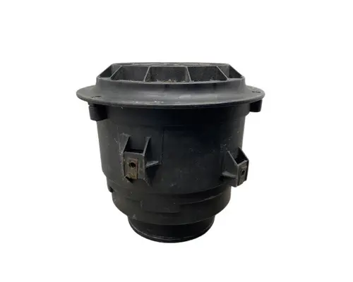 FREIGHTLINER Business Class M2 Air Cleaner