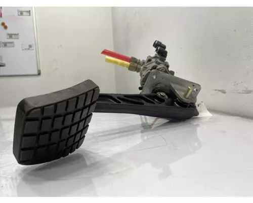 FREIGHTLINER Business Class M2 Brake  Clutch Pedal Box