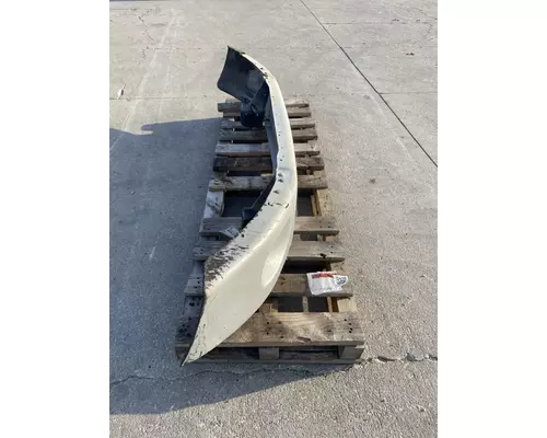 FREIGHTLINER Business Class M2 Bumper Assembly, Front