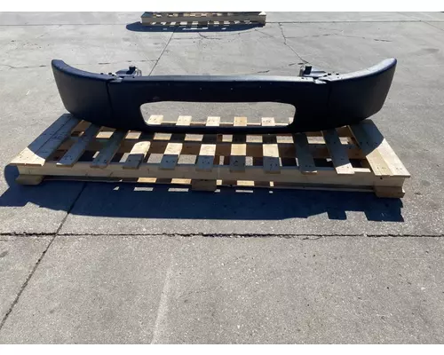 FREIGHTLINER Business Class M2 Bumper Assembly, Front
