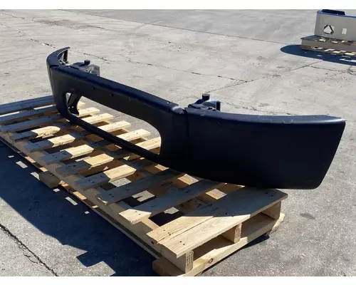FREIGHTLINER Business Class M2 Bumper Assembly, Front
