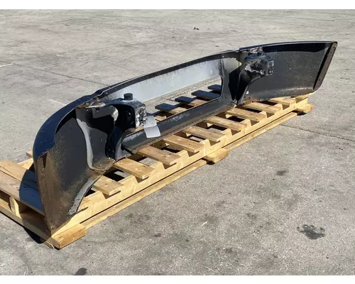 FREIGHTLINER Business Class M2 Bumper Assembly, Front