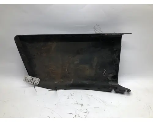 FREIGHTLINER Business Class M2 Bumper End Cap