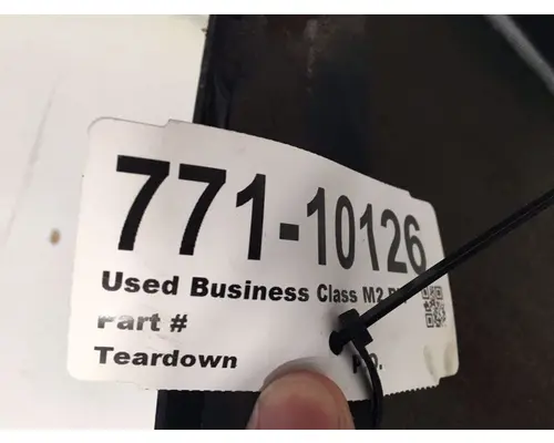 FREIGHTLINER Business Class M2 Bumper End Cap