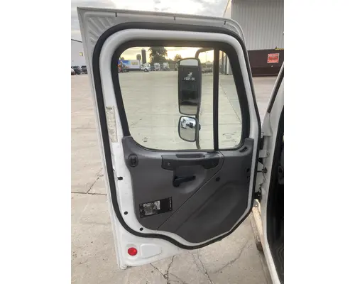 FREIGHTLINER Business Class M2 Cab