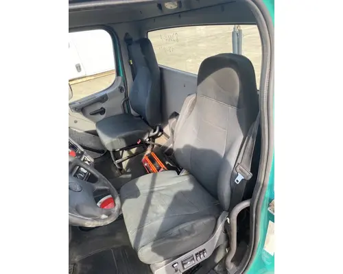 FREIGHTLINER Business Class M2 Cab