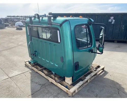 FREIGHTLINER Business Class M2 Cab