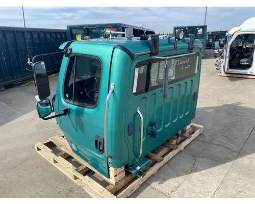 FREIGHTLINER Business Class M2 Cab