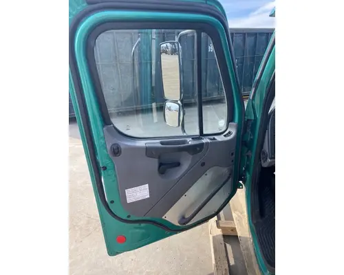 FREIGHTLINER Business Class M2 Cab