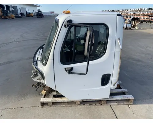 FREIGHTLINER Business Class M2 Cab