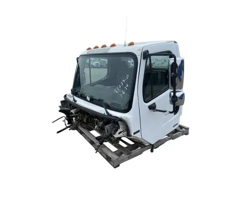 FREIGHTLINER Business Class M2 Cab