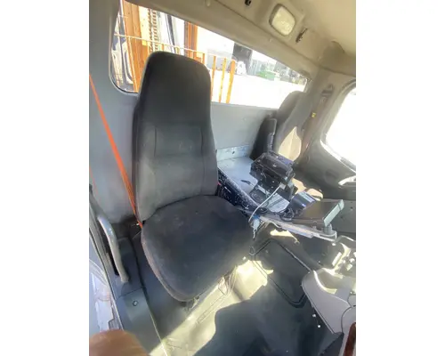 FREIGHTLINER Business Class M2 Cab