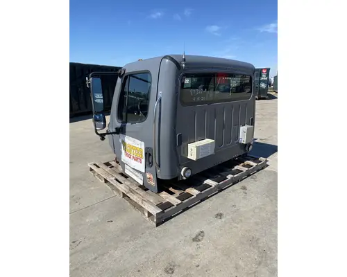 FREIGHTLINER Business Class M2 Cab