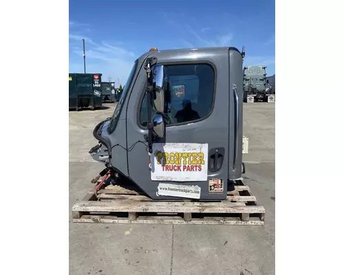 FREIGHTLINER Business Class M2 Cab
