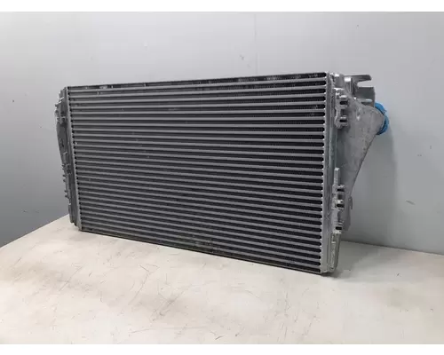 FREIGHTLINER Business Class M2 Charge Air Cooler (ATAAC)