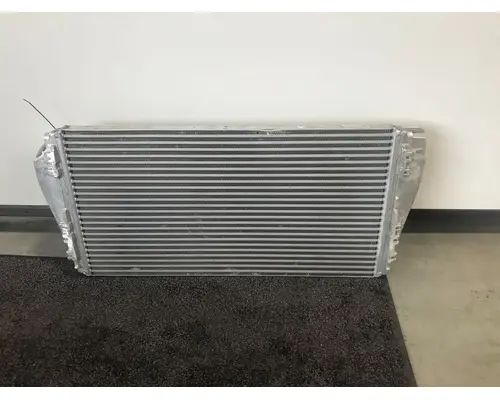 FREIGHTLINER Business Class M2 Charge Air Cooler (ATAAC)