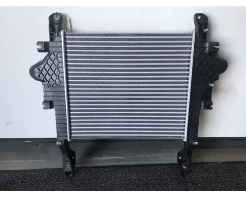 FREIGHTLINER Business Class M2 Charge Air Cooler (ATAAC)