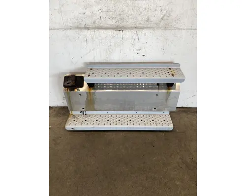FREIGHTLINER Business Class M2 DPF (Diesel Particulate Filter)