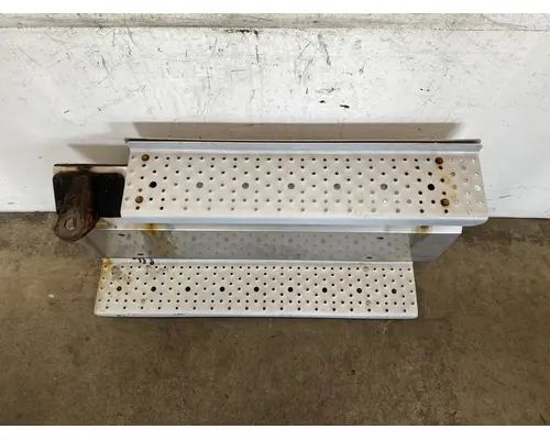 FREIGHTLINER Business Class M2 DPF (Diesel Particulate Filter)