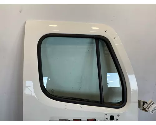 FREIGHTLINER Business Class M2 Door Assembly, Front