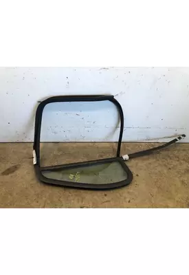 FREIGHTLINER Business Class M2 Door Vent Glass