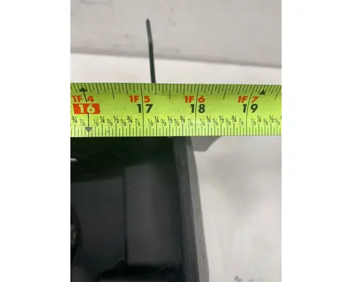 FREIGHTLINER Business Class M2 Fender Extension