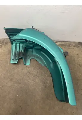 FREIGHTLINER Business Class M2 Fender Extension