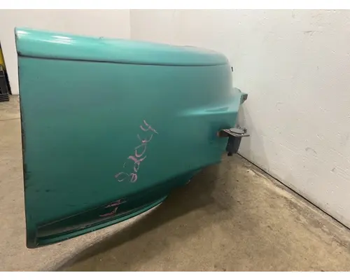 FREIGHTLINER Business Class M2 Fender Extension