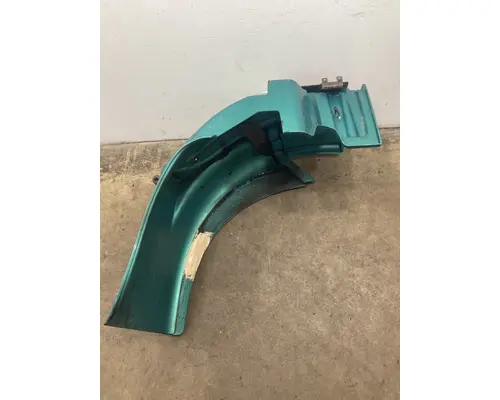 FREIGHTLINER Business Class M2 Fender Extension