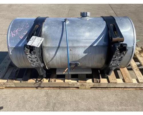 FREIGHTLINER Business Class M2 Fuel Tank