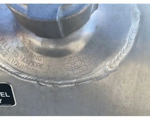 FREIGHTLINER Business Class M2 Fuel Tank