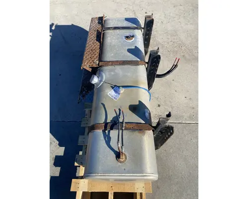 FREIGHTLINER Business Class M2 Fuel Tank