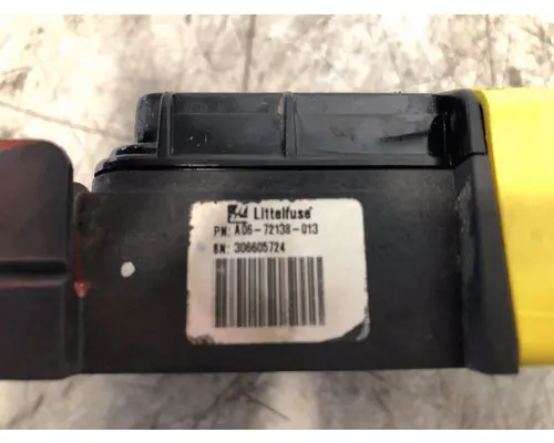 FREIGHTLINER Business Class M2 Fuse Box