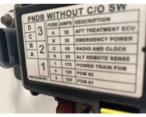 FREIGHTLINER Business Class M2 Fuse Box